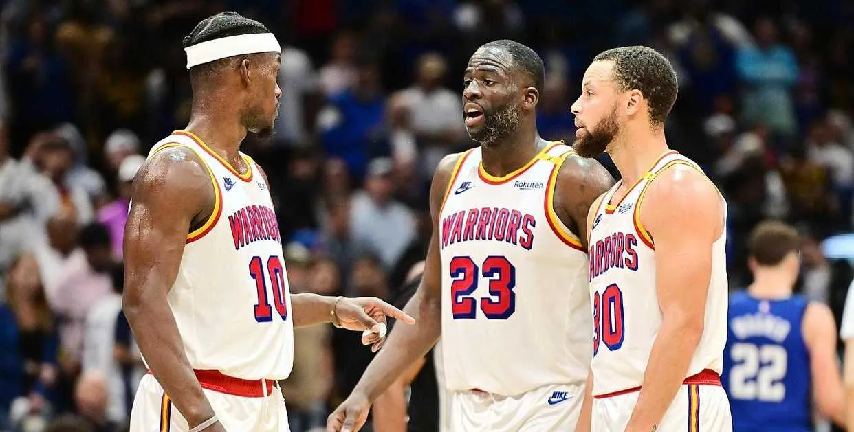 英雄联盟-包含今夜NBA常规赛焦点战，丹佛掘金门线救险，管理层满意，更衣室氛围转暖的词条